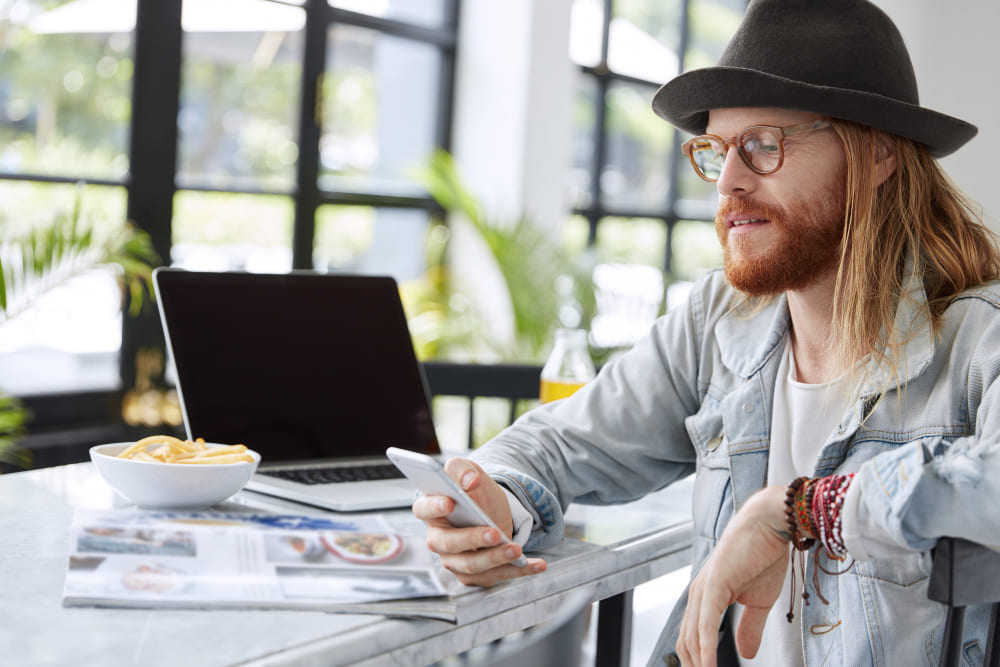 Freelancing as an Income Source – A Complete Guide